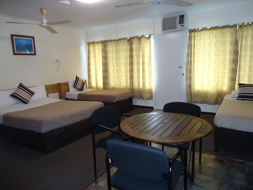 Moondarra Motel อินนิสเฟล ห้อง รูปภาพ