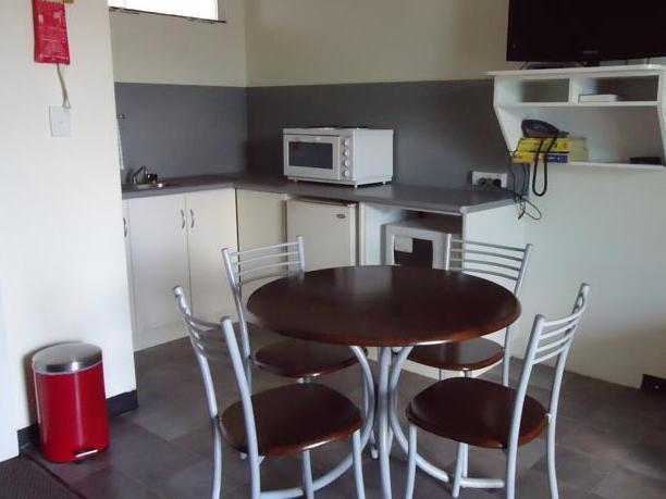 Moondarra Motel อินนิสเฟล ภายนอก รูปภาพ