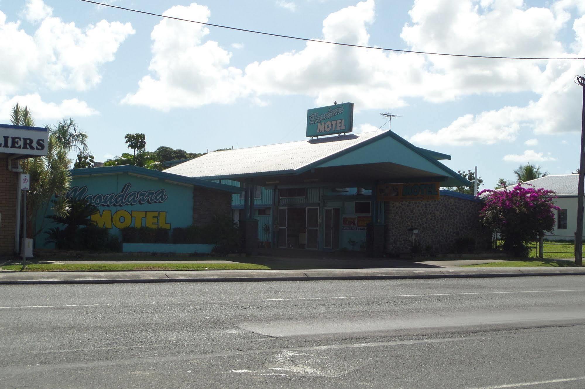 Moondarra Motel อินนิสเฟล ภายนอก รูปภาพ