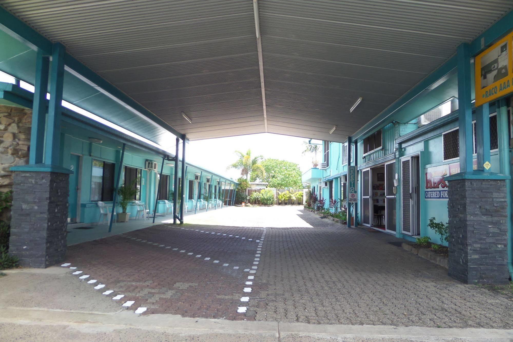 Moondarra Motel อินนิสเฟล ภายนอก รูปภาพ