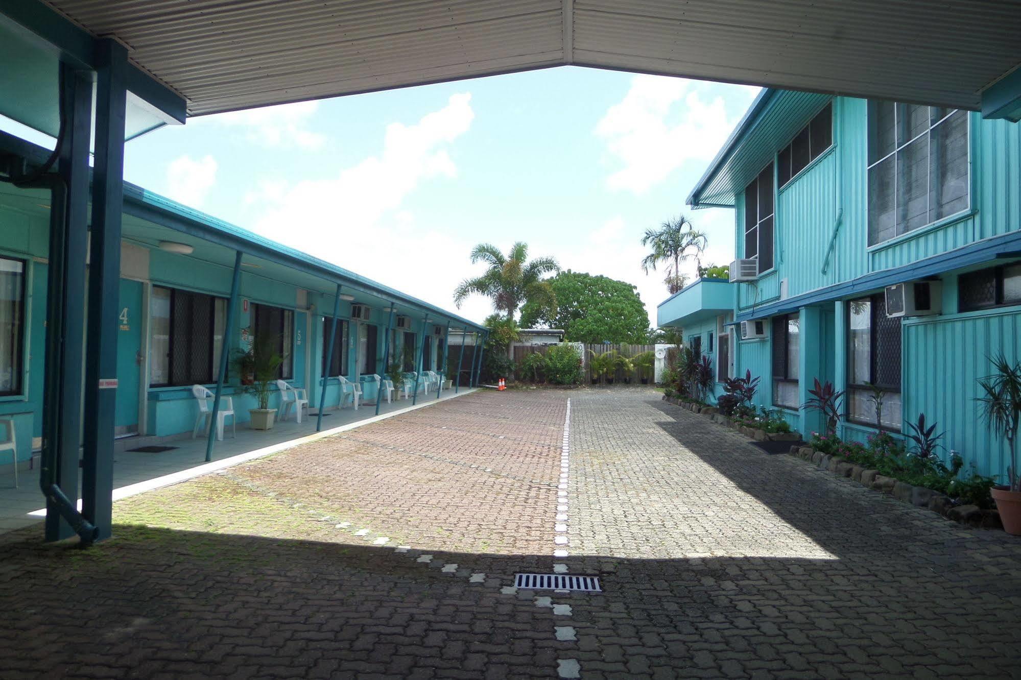 Moondarra Motel อินนิสเฟล ภายนอก รูปภาพ
